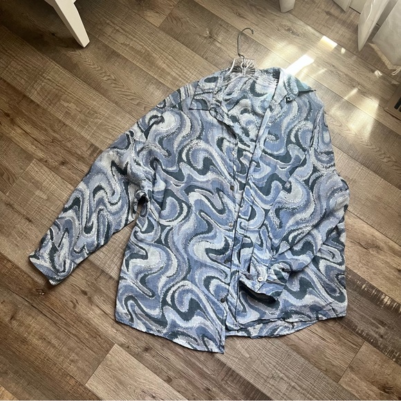 Blue oversized button up top - Picture 6 of 7